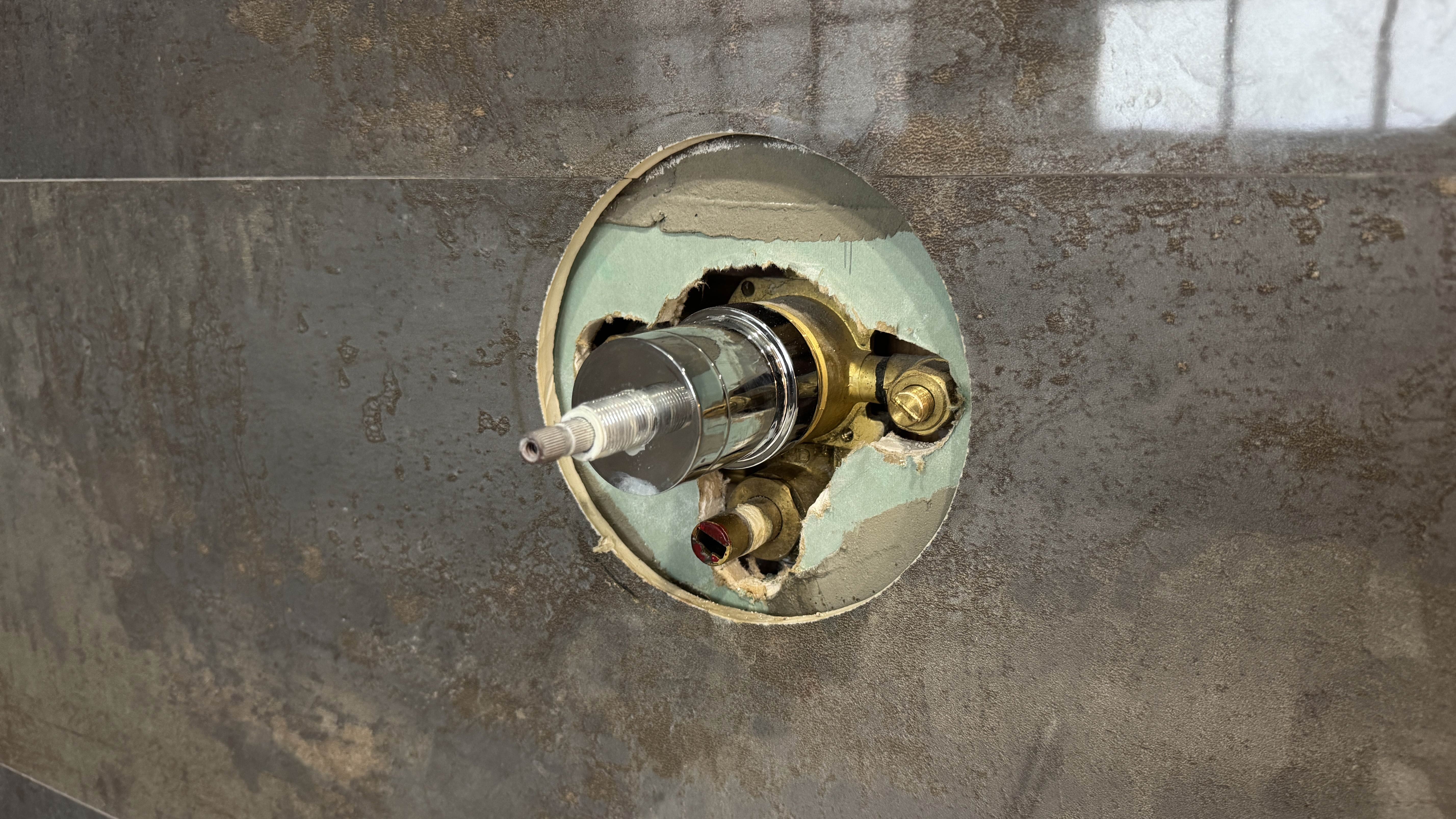 Fixture and faucet installation in Cutler Bay